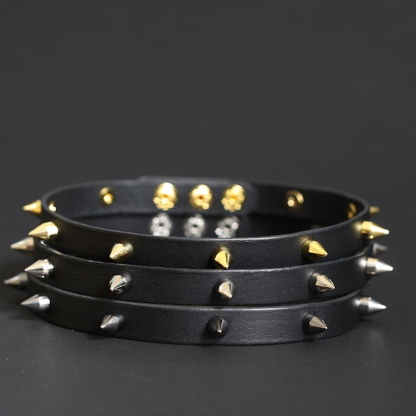 Handmade Genuine Leather choker with spikes