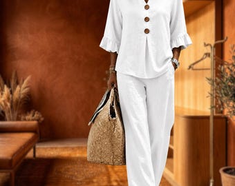 Conjunto de dos piezas para mujer con volantes y escote en V: top de manga tres cuartos y pantalón de pierna ancha.