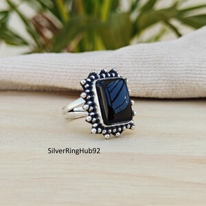 Anillo de plata de ley con ónix negro, anillo llamativo de estilo bohemio vintage.