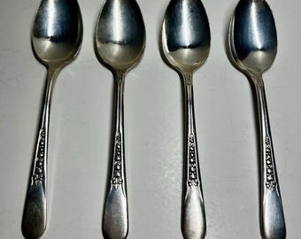 Vintage Wm Rogers Mfg Co PRISCILLA LADY ANN Fruit Silverplate Teaspoons Set of 4