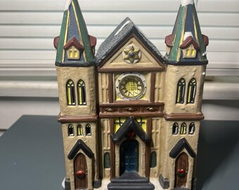 1998 Holiday Time Vintage Village Porcelain Church House #663236 Box No Cord
