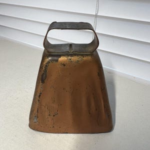 Vintage 3.5" Copper Cowbell Railroad Spike Clapper Metal Noise Maker Western