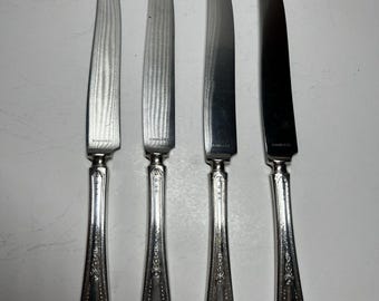 Lot of 4 Vintage Oneida Community HAMPTON COURT 9 1/8" Hollow Dinner Knives