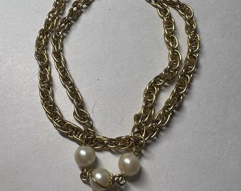 Vintage Gold Tone Multi Strand Link Chain Faux Pearl Statement Bracelet 7 Inch