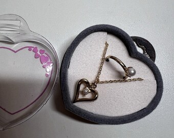 Vtg Girls Gold Tone Faux Pearl Heart Pendant Necklace Adjustable Ring Box Set