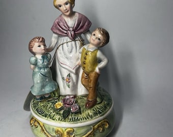 Vintage 1999 Lefton Yamada Collection Rotating Music Box Mother & Children