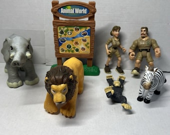 Vtg Keenway Animal World Safari Lot -Wild Life Care Center Figures & Sign
