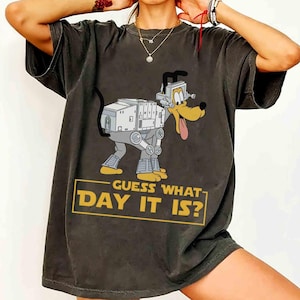 Koszulka retro Disney Star Wars, koszulka z AT-AT Walker Pluto Dogs, koszulka z napisem „Niech 4 będzie z Tobą”, koszulka Galaxy’s Edge Hollywood Studios Disney Trip