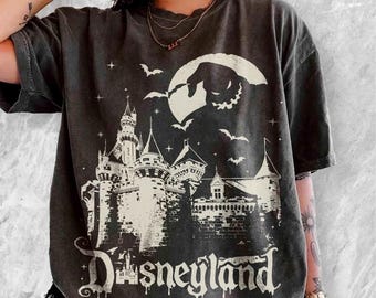 Vintage Oogie Boogie Bash 2026 Comfort Colors Shirt, Disneyland Halloween Spooky Castle Tee, Gothic Disney Fall Trip Matching Family Outfits