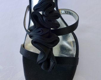 Vintage Jacqueline Ferrar black ruffled dress high heels  4" heel size 10