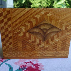 Antique small inlaid patterned box 5 3/8&quot; x 4&quot; x 2 3/8&quot;