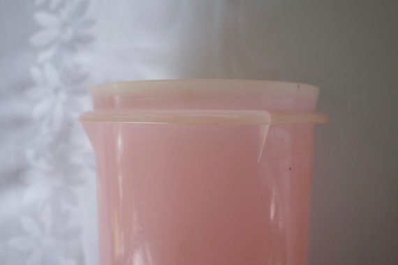 Vintage Pink Tupperware Round Liquid Container Clear Plastic Air Tight  Sealing Airtight Lid Plastic Canister 1.5 Liter Storage With Spout 