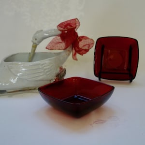 Vintage anchor hocking berry bowl Royal Ruby dessert fruit bowls