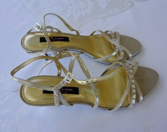 Vintage Nina strappy dress sandals gold tone rhinestones 2 1/2" heel size 10