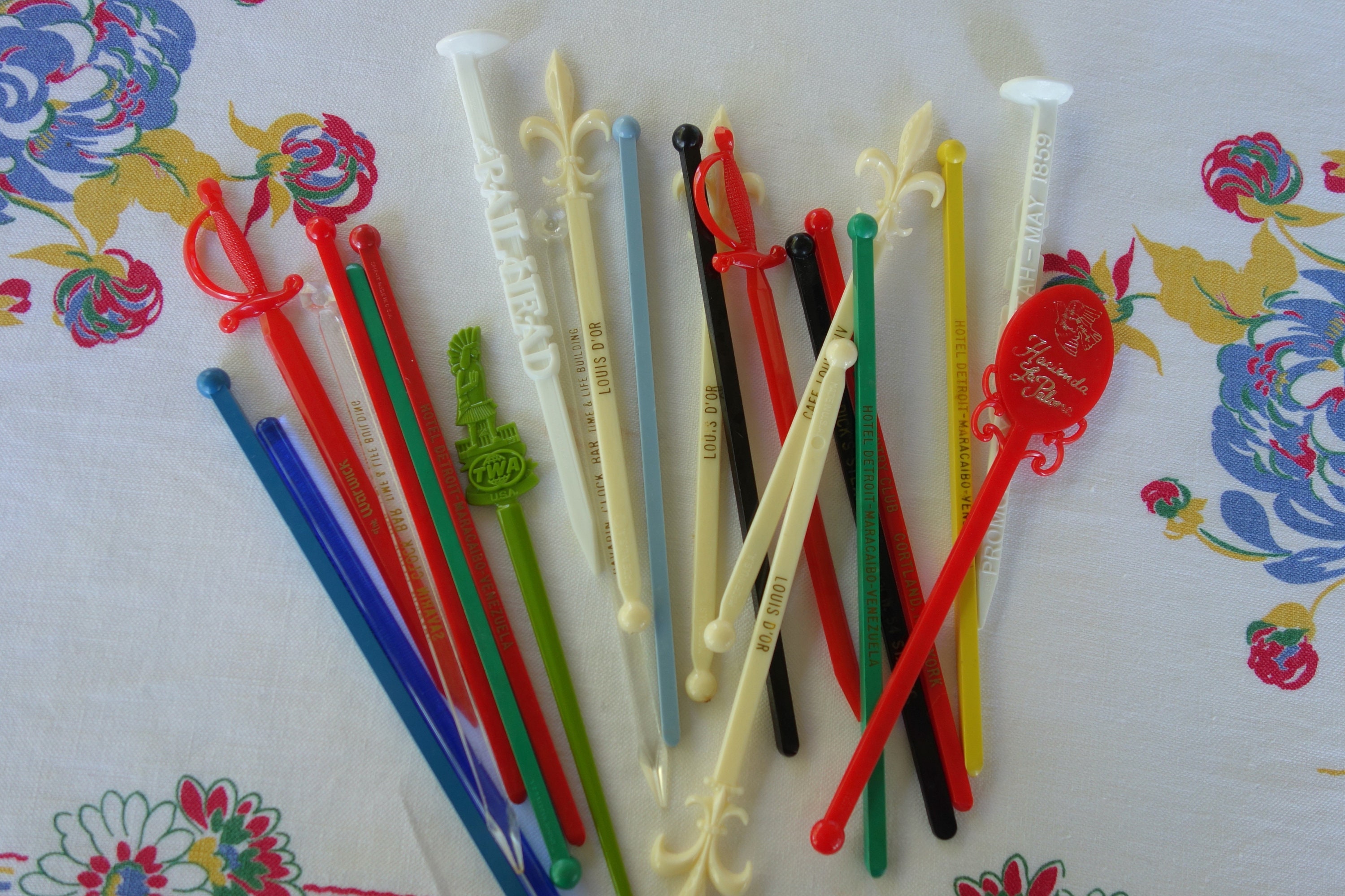 Vintage Plastic Drink Stir Sticks From Cocktail Lounges and Restaurants  Around the US Collection of Drink Stirrers & Ice Cream Drink Spoons 