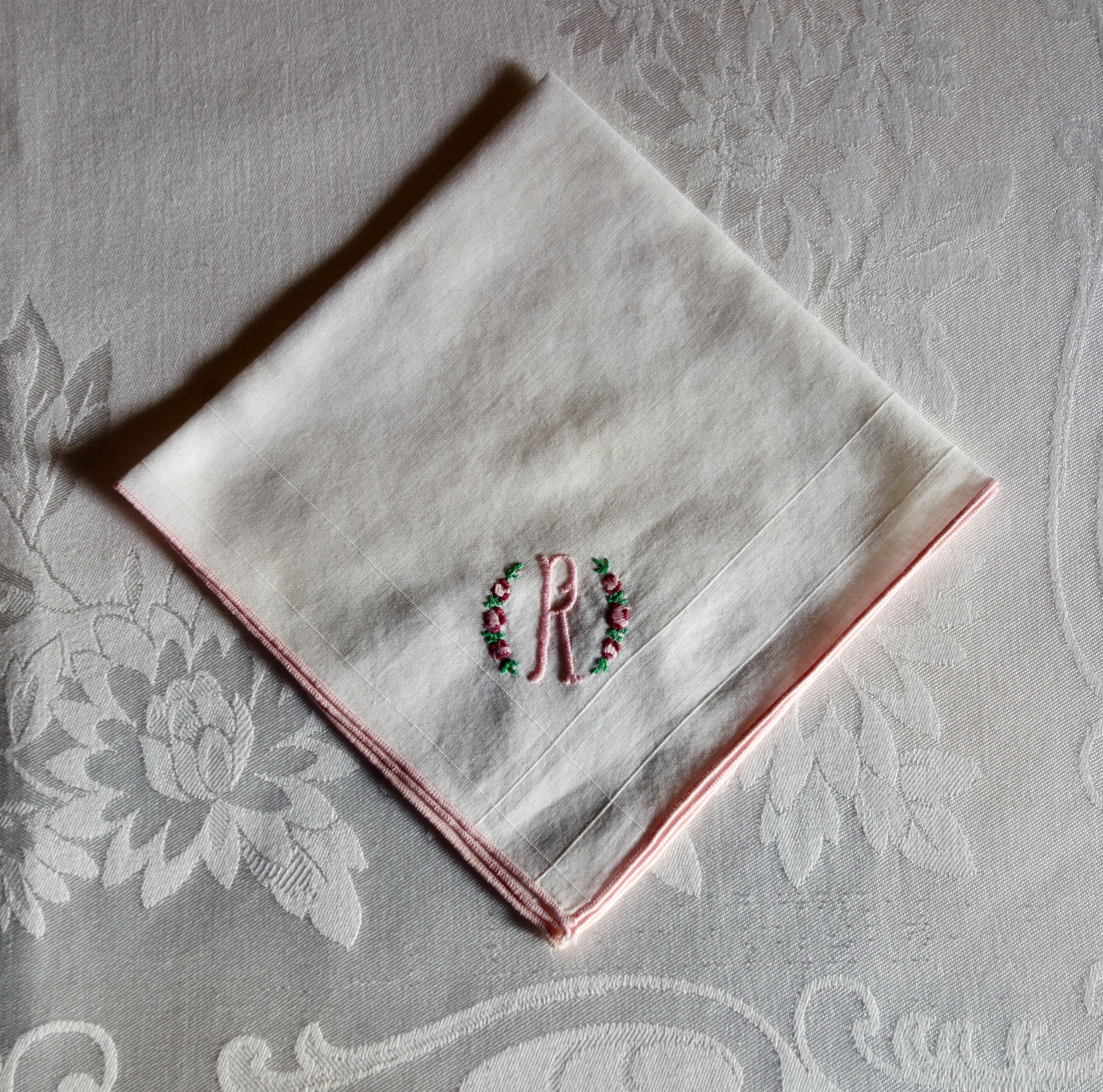 Embroidered hankies 2024