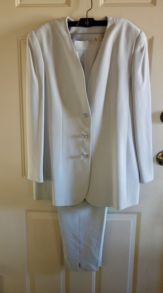 Vintage gray silk suit Dana Buchman designer jacke