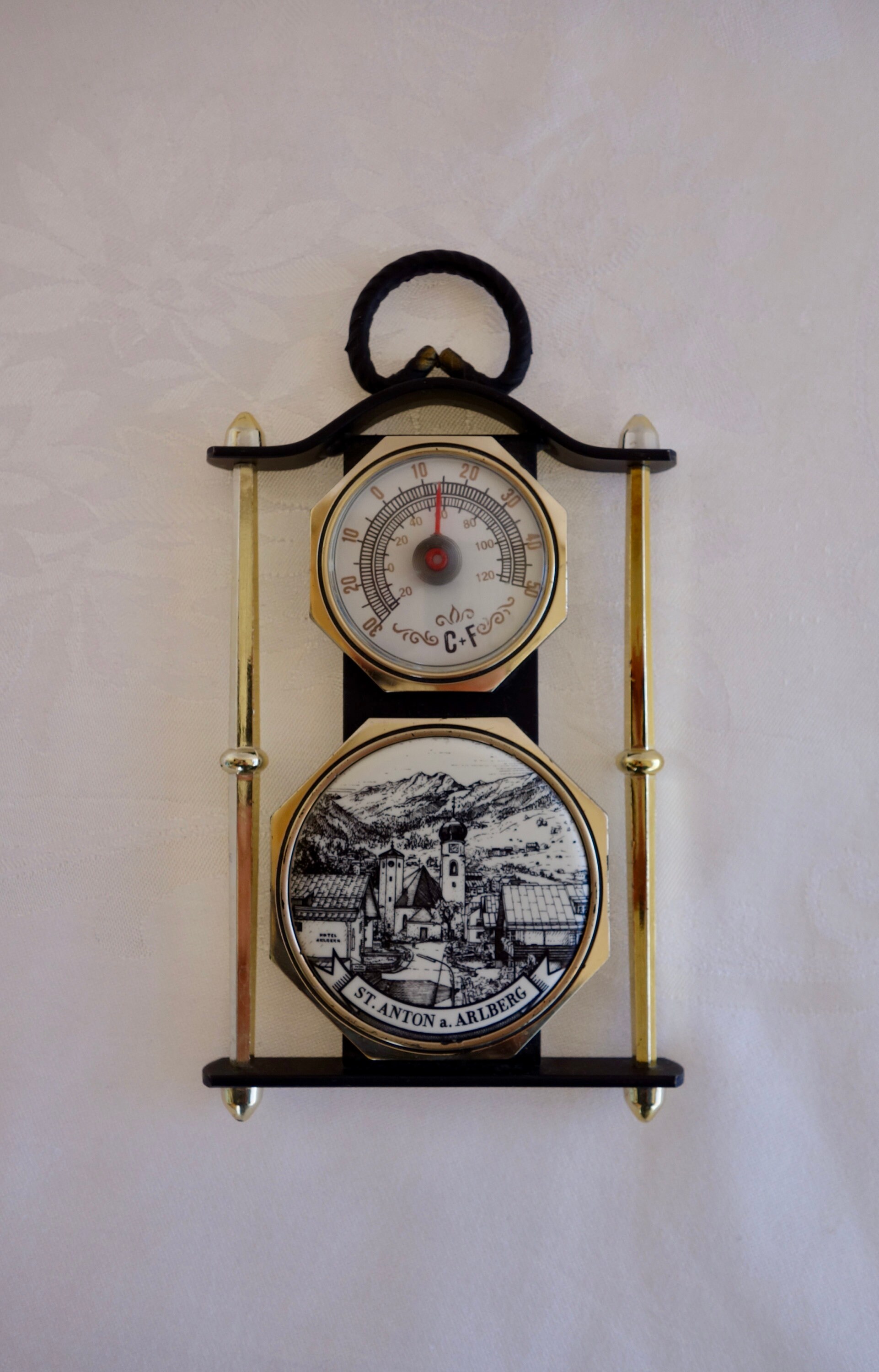 thermomètre de jauge température souvenir vintage autriche st. anton a. arlberg suspendu degrés celsius et fahrenheit