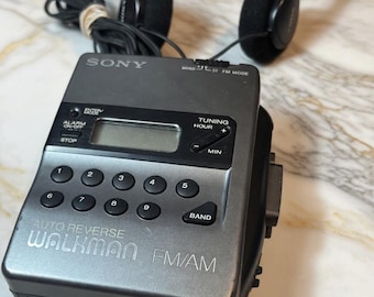 Reproductor de casetes portátil Sony Walkman WM-FX40 FM/AM con inversión automática y auriculares, estilo clásico de los años 80.
