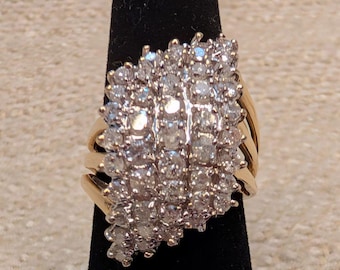 Anillo cascada Anillo de racimo de diamantes Anillo de cóctel Joyería de diamantes antigua Anillo llamativo vintage Anillo brillante de dos tonos Anillo de diamantes escalonado
