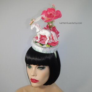 DERBY “CANDY CRUSH” FASCINATOR Candy Crush” - Hand sculpted cranberry sculpted fascinator  main image 3