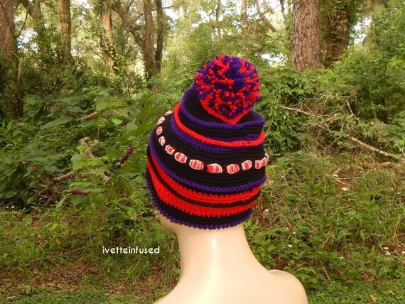 ALTERNATE FREQUENCIES Beanie Pom Pom Crochet Winter Hat  display picture 2