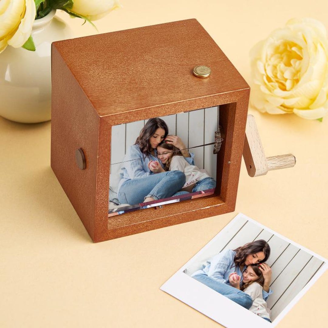 Photobox Books Personalized Photo Flipbook Animation Box, to My Mom Wooden Photo Book ...