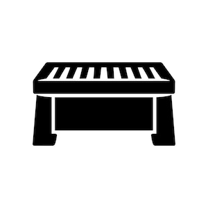 Puede incluir: Ilustración en blanco y negro de un teclado de piano. El teclado tiene teclas negras y blancas y está sobre una base rectangular con cuatro patas. La imagen es un gráfico simple y bidimensional.