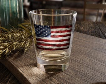 Vaso de chupito con bandera estadounidense envejecida / 1.5 oz