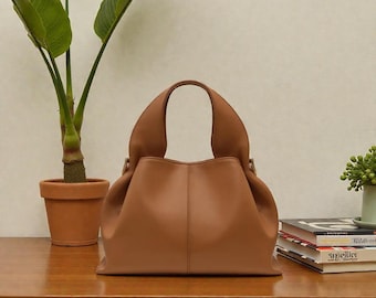 Leather Cloud Bag: French Style Dumpling Crossbody Handbag