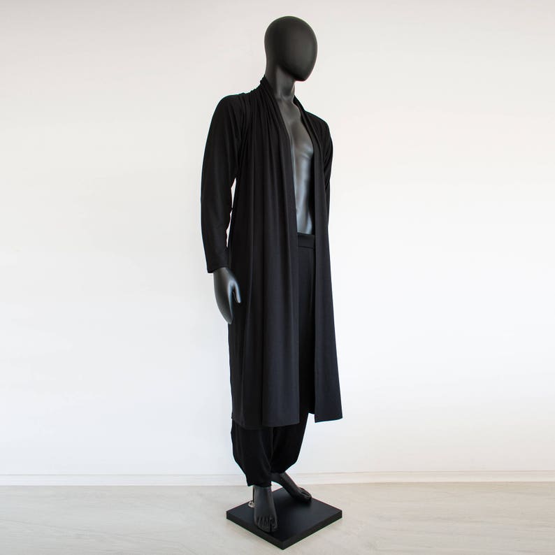Długa męska kurtka kardigan – oversize'owe kimono – płaszcz z wiskozy z dżerseju – sweter warstwowy z odkrytym przodem, idealny do noszenia na co dzień i w miejskim stylu zdjęcie 3