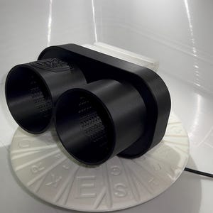 Twin Core - Scarico dritto a doppia punta per simulatori con profilo in alluminio