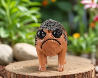 African Rain Frog Sculpture, Whimsical Resin Garden Statue, Playful Patio Decor