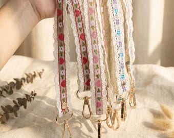 Handgemaakte geborduurde camerariem met kant, bloemen telefoon crossbody sleutelkoord, handgestikt nekkoord, tashengsel coquettelint, cottagecore