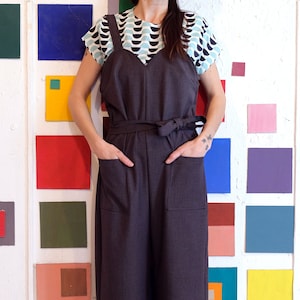 LAATSTE STUK! (Alleen maat ML over) Klaar voor verzending! Handgemaakte vintage katoenen jumpsuit, riem, bretels [Circus-jumpsuit/zwarte pied-de-poule]