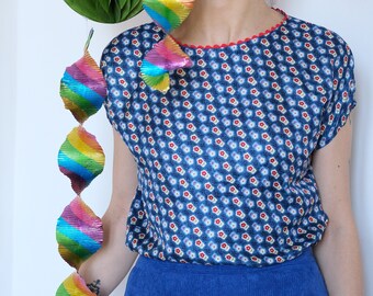 Handmade Pure Silk Flower Print Tee Shirt Blouse Small,Medium,Large Women [Nantes Blouse/electric blue flowers]