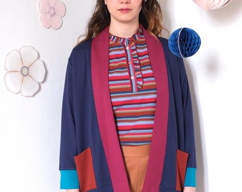 Cardigan-Kimono, Tessuto Vintage cotone blu con bordi colorati, due tasche [Kimono-Cardy/flowers in blue]]