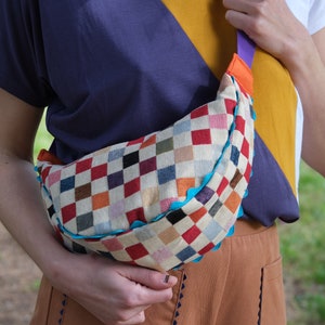 Handgemachte Vintage Tasche mit Klappe aus Baumwollköper multicolor
