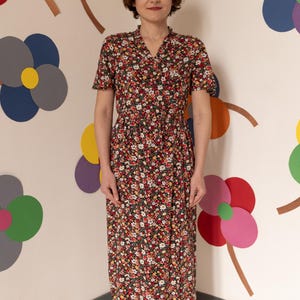Natürliche Vintage Viskose Multicolor Blumen Print Wickelkleid [Trieste Dress / multicolor flowers]