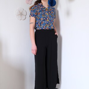 Beperkte editie Viscose elektrisch blauw overhemd met bloemenkraag, korte mouwen Sonora blouse/elektrische bloemen afbeelding 3