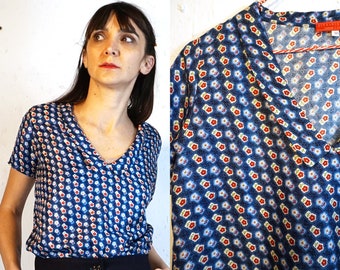 Top scollo a V, seta vintage, stampa a fiori geometrici, collo a Peter Pan, scollo a V [Angela shirt/blue geometric flowers]