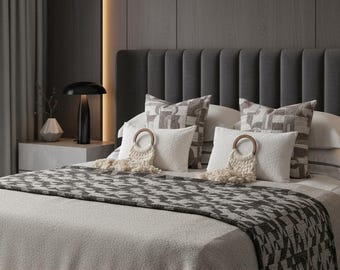 Geometrisches Bettläufer-Set, strukturierte neutrale Kissen, Boho Makramee-Kissen