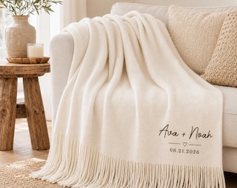 Manta personalizada con nombre de pareja bordado, manta decorativa, regalo de aniversario, manta personalizada para el Sr. y la Sra., decoración romántica para el hogar, regalo de boda