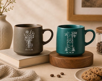 Taza de café de cerámica personalizada, iniciales y fecha especial, regalo de inauguración de casa para parejas, taza acogedora para la cocina, regalo para un nuevo hogar