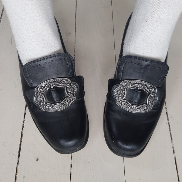 Schwarze Pumps Trachten Norweger Bunad Schuhe Vintage 90er Jahre Schnalle Volkskostüm Gr. 37