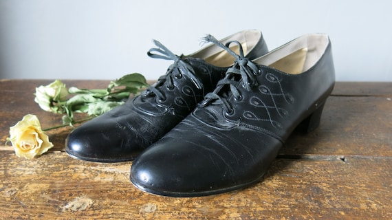 20s 30s Black Antique Lace up Oxfords Even Ease  … - image 2