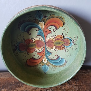 Vintage Norwegian Scandinavian Rosemaling wooden Bowl Beer Bowl Hand Painted Handmade Green
