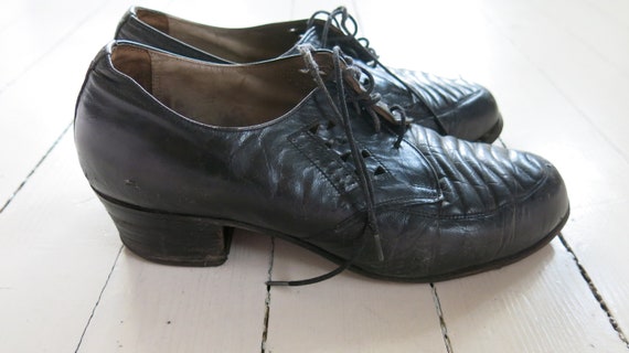 20s 30s Black Antique Lace up Oxfords Cut out Dec… - image 2
