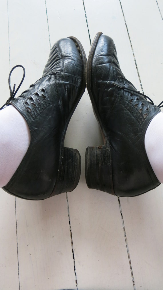 20s 30s Black Antique Lace up Oxfords Cut out Dec… - image 4