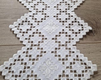 Vintage Norwegian Handmade Lace White Cotton Hardanger Embroidery Table runner Table cloth